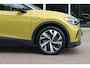 Volkswagen ID.4 Life 77 kWh / SoH 93,9% / Trekhaak / Camera / Apple CarPlay / DAB / 20'' / LED / Alcantara / Stoelverwarming / ACC