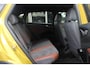 Volkswagen ID.4 Life 77 kWh / SoH 93,9% / Trekhaak / Camera / Apple CarPlay / DAB / 20'' / LED / Alcantara / Stoelverwarming / ACC