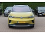 Volkswagen ID.4 Life 77 kWh / SoH 93,9% / Trekhaak / Camera / Apple CarPlay / DAB / 20'' / LED / Alcantara / Stoelverwarming / ACC
