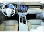 Volvo XC60 Recharge T6 AWD Inscription | Bowers & Wilkins Premium Audio | Luchtvering | Massage in voorstoelen | Gelamineerde zijruiten | Parkeercamera | Adaptive Cruise Control | Head-Up Display | Parkeersensoren voor + achter | 1ste Eigenaar