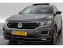 Volkswagen T-Roc 1.5 TSI Sport Business R | Rijklaar! | Pano | Trekhaak | Camera | Adapt. Cruise | Stoelverw. | Apple CarPlay | 19''