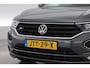 Volkswagen T-Roc 1.5 TSI Sport Business R | Rijklaar! | Pano | Trekhaak | Camera | Adapt. Cruise | Stoelverw. | Apple CarPlay | 19''