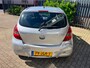 Hyundai i20 1.2i DynamicVersion / AIRCO / 5 DEURS / APK MEI 2027 / BUMPER SCHADE