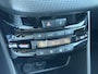Peugeot 2008 1.2 PureTech Allure 110pk✓2e Eigenaar✓Camera✓Carplay✓Navi✓Clima✓Cruise✓Trekhaak✓Halfleder✓Pdc✓Automaat✓Lm velgen✓N.A.P✓Nieuwe Apk bij Aflevering