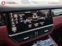 Porsche Cayenne 3.0 E-Hybrid Chrono Panoramadak BOSE 360 Camera NL Auto! | Elek. Stoelen | Luchtvering | Leer | DAB Audio