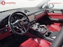 Porsche Cayenne 3.0 E-Hybrid Chrono Panoramadak BOSE 360 Camera NL Auto! | Elek. Stoelen | Luchtvering | Leer | DAB Audio