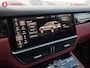 Porsche Cayenne 3.0 E-Hybrid Chrono Panoramadak BOSE 360 Camera NL Auto! | Elek. Stoelen | Luchtvering | Leer | DAB Audio