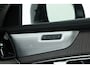 Volvo XC90 2.0 T8 Plug-in hybrid AWD Ultra Dark | Pano | HUD | Luchtvering | 360cam | Stoelventi. | Massage | Elek. Trekhaak | B&W Audio |