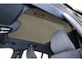 Volvo EC40 Extended Range Ultra Black Ed. 82 kWh - Panoramadak - IntelliSafe Assist & Surround - 360º Camera - Harman/Kardon audio - Verwarmde voorstoelen, stuur & achterbank - Parkeersensoren voor & achter - Elektr. bedienb. voorstoelen met geheugen links - Draadloze tel. lader - Warmtepomp - Extra getint glas - 20' LMV