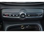 Volvo EC40 Extended Range Ultra Black Ed. 82 kWh - Panoramadak - IntelliSafe Assist & Surround - 360º Camera - Harman/Kardon audio - Verwarmde voorstoelen, stuur & achterbank - Parkeersensoren voor & achter - Elektr. bedienb. voorstoelen met geheugen links - Draadloze tel. lader - Warmtepomp - Extra getint glas - 20' LMV