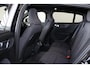 Volvo EC40 Extended Range Ultra Black Ed. 82 kWh - Panoramadak - IntelliSafe Assist & Surround - 360º Camera - Harman/Kardon audio - Verwarmde voorstoelen, stuur & achterbank - Parkeersensoren voor & achter - Elektr. bedienb. voorstoelen met geheugen links - Draadloze tel. lader - Warmtepomp - Extra getint glas - 20' LMV