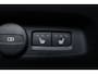 Volvo EC40 Extended Range Ultra Black Ed. 82 kWh - Panoramadak - IntelliSafe Assist & Surround - 360º Camera - Harman/Kardon audio - Verwarmde voorstoelen, stuur & achterbank - Parkeersensoren voor & achter - Elektr. bedienb. voorstoelen met geheugen links - Draadloze tel. lader - Warmtepomp - Extra getint glas - 20' LMV
