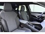 Peugeot 3008 1.6 plug-in Hybrid 195 Allure | tot 87km Elektrische range | Trekhaak | 1550kg trekvermogen | Panoramic Navigatie | Achteruitrijcamera | Adaptieve Cruise