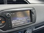 Toyota Yaris 1.5 Hybrid Dynamic Bi-Tone | Keyless | Trekhaak | Camera | Stoelverwarming
