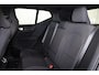 Volvo EX40 Extended Range Plus 82 kWh - IntelliSafe Assist & Surround - Parkeercamera achter - Verwarmde voorstoelen & stuur - Parkeersensoren voor & achter - Draadloze tel. lader - Warmtepomp - Inklapbare trekhaak - 19' LMV