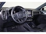 Volvo EX40 Extended Range Plus 82 kWh - IntelliSafe Assist & Surround - Parkeercamera achter - Verwarmde voorstoelen & stuur - Parkeersensoren voor & achter - Draadloze tel. lader - Warmtepomp - Inklapbare trekhaak - 19' LMV