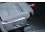 Volvo XC40 T4 Recharge R-Design Expression | Achteruitrijcamera | Apple Carplay | Android Auto | Elektrische bedienbare bestuurdersstoel met geheugen | Semi elektrische trekhaak | Standkachel | Achterbank verwarming