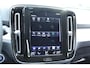 Volvo XC40 T4 Recharge R-Design Expression | Achteruitrijcamera | Apple Carplay | Android Auto | Elektrische bedienbare bestuurdersstoel met geheugen | Semi elektrische trekhaak | Standkachel | Achterbank verwarming