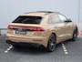 Audi Q8 60 TFSI e quattro S Competition 490 PK | Panoramadak | B&O | Head-up | RS-sportstoelen | Trekhaak | HD-matrix laser led | Stoelverw. v+a | Pano | 22'' velgen