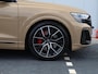 Audi Q8 60 TFSI e quattro S Competition 490 PK | Panoramadak | B&O | Head-up | RS-sportstoelen | Trekhaak | HD-matrix laser led | Stoelverw. v+a | Pano | 22'' velgen