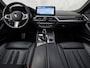BMW 5-Serie 530e M Sport High Executive 293Pk (PANORAMADAK, M PAKKET, LASER LED, HEAD-UP DISPLAY, 360 CAMERA, MEMORY SEATS, HARMAN/KARDON, TREKHAAK ELEKTRISCH, STOELVERWARMING ACHTER, DISPLAY KEY, NIEUWSTAAT)