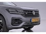 Volkswagen Touareg 3.0 TSi eHybrid 4MOTION R | Luchtvering | Panoramadak | Dynaudio | 360° Camera | Head-Up | Trekhaak | Massage | ACC