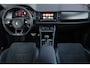 Skoda Kodiaq 1.5 TSI Sportline Business 7p. 150PK / 110kW DSG, Door ons geleverd en onderhouden, 7 zitplaatsen, achteruitrijcamera (Rear View), parkeersensoren voor en achter (PDC), verwarmbare voorstoelen, verwarmbare achterbank, verwarmbaar multifunctioneel lederen stuurwiel, panoramadak, trekhaak, elektrische achterklep, sportstoelen, navigatie, adaptieve cruise control (ACC), 19" LMV, elektrisch verstel-, verwarm- en inklapbare buitenspiegels, elektrisch verstelbare bestuurdersstoel met geheugenfunctie etc.