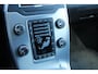 Volvo XC70 T5 Automaat FWD Nordic+ | Origineel Nederlands geleverd | Dealer onderhouden | Schuifkantel/dak | Stoelverwarming | Lederen bekleding | Elektrisch bedienbare bestuurdersstoel met geheugen | Alarm klasse 3 | Parkeerverwarming | Keyless entry | BLIS | Adaptive Cruise Control