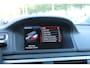 Volvo XC70 T5 Automaat FWD Nordic+ | Origineel Nederlands geleverd | Dealer onderhouden | Schuifkantel/dak | Stoelverwarming | Lederen bekleding | Elektrisch bedienbare bestuurdersstoel met geheugen | Alarm klasse 3 | Parkeerverwarming | Keyless entry | BLIS | Adaptive Cruise Control