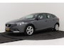 Volvo V40 1.6 T3 Summum 150 PK | Panoramadak | Navigatie | Stoelverwarming |
