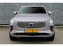 Volvo XC90 2.0 T8 Plug-in hybrid AWD Ultra Bright Exec. Ed. | Adaptieve Cruise Control | Elektr. schuif-\-kanteldak | 360 Camera | Luchtvering | Bowers & Wilkins Premium Audio | Extra getint glas | Gelamineerde ramen | Geventileerde voorstoelen | Stoelverwarming | Stoelmassage | Verwarmd stuurwiel | Google Services | Head-up display | Alcantara hemelbekleding | 22" Lichtmetalen velgen |