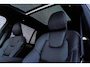 Volvo XC90 2.0 T8 Plug-in hybrid AWD Ultra Bright Exec. Ed. | Adaptieve Cruise Control | Elektr. schuif-\-kanteldak | 360 Camera | Luchtvering | Bowers & Wilkins Premium Audio | Extra getint glas | Gelamineerde ramen | Geventileerde voorstoelen | Stoelverwarming | Stoelmassage | Verwarmd stuurwiel | Google Services | Head-up display | Alcantara hemelbekleding | 22" Lichtmetalen velgen |