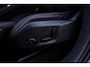 Volvo XC90 2.0 T8 Plug-in hybrid AWD Ultra Bright Exec. Ed. | Adaptieve Cruise Control | Elektr. schuif-\-kanteldak | 360 Camera | Luchtvering | Bowers & Wilkins Premium Audio | Extra getint glas | Gelamineerde ramen | Geventileerde voorstoelen | Stoelverwarming | Stoelmassage | Verwarmd stuurwiel | Google Services | Head-up display | Alcantara hemelbekleding | 22" Lichtmetalen velgen |