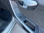 Volvo V60 1.6 T3 Kinetic PANORAMADAK/DEALERONDERHOUDEN/NAVI/CRUISE