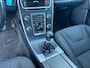 Volvo V60 1.6 T3 Kinetic PANORAMADAK/DEALERONDERHOUDEN/NAVI/CRUISE