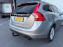Volvo V60 1.6 T3 Kinetic PANORAMADAK/DEALERONDERHOUDEN/NAVI/CRUISE