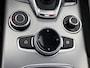 Alfa Romeo Giulia 2.0T 200pk Sprint | AUTOMAAT | ACHTERUITRIJCAMERA | APPLE CARPLAY - ANDROID AUTO | HALF LEDER | PARKEERSENSOREN | DAB RADIO | ADAPTIVE CRUISE CONTROL | BI XENON |