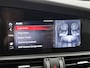 Alfa Romeo Giulia 2.0T 200pk Sprint | AUTOMAAT | ACHTERUITRIJCAMERA | APPLE CARPLAY - ANDROID AUTO | HALF LEDER | PARKEERSENSOREN | DAB RADIO | ADAPTIVE CRUISE CONTROL | BI XENON |