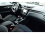 Nissan Qashqai 1.2 N-Connecta | Trekhaak | Stoelverwarming | 360° Camera | Navigatie | Cruise- & Climate Control |