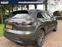 Porsche Cayenne 3.0 E-Hybrid Aut. | Panorama | Sport Chrono | BOSE | Luchtvering | Stuurwielverwarming | Lederen Dash | NL. Auto |