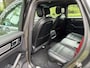 Porsche Cayenne 3.0 E-Hybrid Aut. | Panorama | Sport Chrono | BOSE | Luchtvering | Stuurwielverwarming | Lederen Dash | NL. Auto |