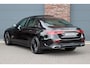 Mercedes-Benz E-klasse 300 e AMG Line | Hyperscreen | Distronic+ | Massage | Zonnerollo's | Trekhaak | Soft-Close | Vlakkenverwarming | Stoelventilatie | HUD | Digital Light | Surround Camera |