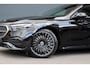 Mercedes-Benz E-klasse 300 e AMG Line | Hyperscreen | Distronic+ | Massage | Zonnerollo's | Trekhaak | Soft-Close | Vlakkenverwarming | Stoelventilatie | HUD | Digital Light | Surround Camera |