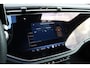 Mercedes-Benz E-klasse 300 e AMG Line | Hyperscreen | Distronic+ | Massage | Zonnerollo's | Trekhaak | Soft-Close | Vlakkenverwarming | Stoelventilatie | HUD | Digital Light | Surround Camera |