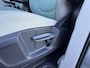 Volkswagen ID. Buzz Pro 77kWh / WLTP 415 km / SOH 99% / Apple Carplay Android Auto / Navigatie / PDC Voor en Achter /