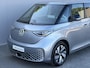 Volkswagen ID. Buzz Pro 77kWh / WLTP 415 km / SOH 99% / Apple Carplay Android Auto / Navigatie / PDC Voor en Achter /