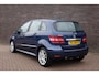 Mercedes-Benz B-klasse 180 BlueEFFICIENCY, keurige auto met ijskoude airco en schuifdak