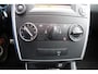 Mercedes-Benz B-klasse 180 BlueEFFICIENCY, keurige auto met ijskoude airco en schuifdak