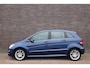 Mercedes-Benz B-klasse 180 BlueEFFICIENCY, keurige auto met ijskoude airco en schuifdak