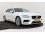 Volvo V60 2.0 T4 Momentum Pro | Trekhaak | Volledig Ond. | Org NL | CarPlay | Camera | Navigatie | Stoelverwarming |